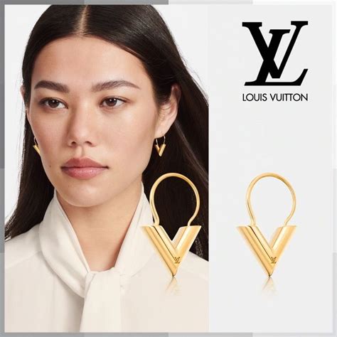 Products by Louis Vuitton: Essential V hoops